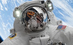 5,200 Days in Space